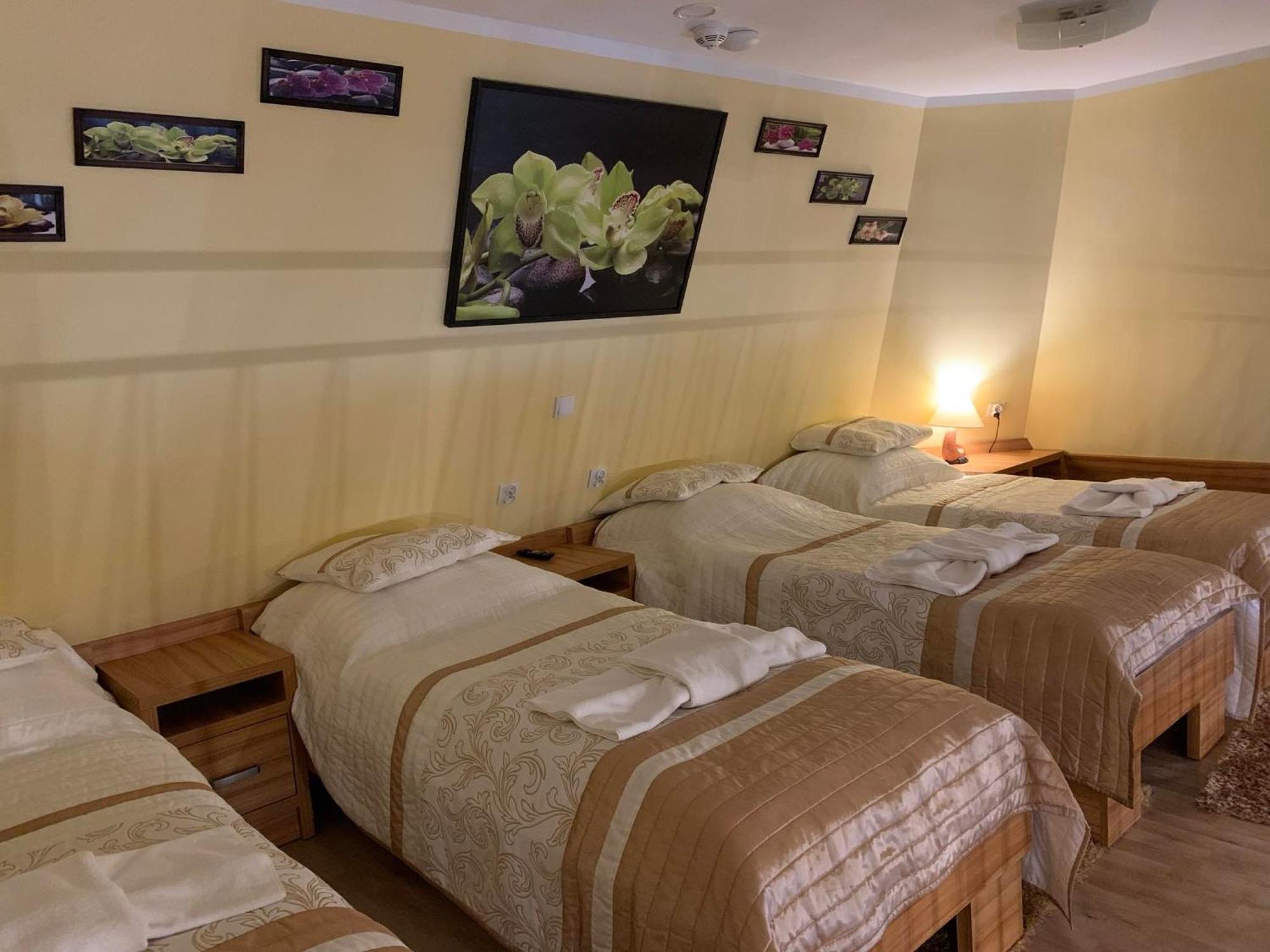 Piramida Lejlighedshotel Boleslawiec  Eksteriør billede