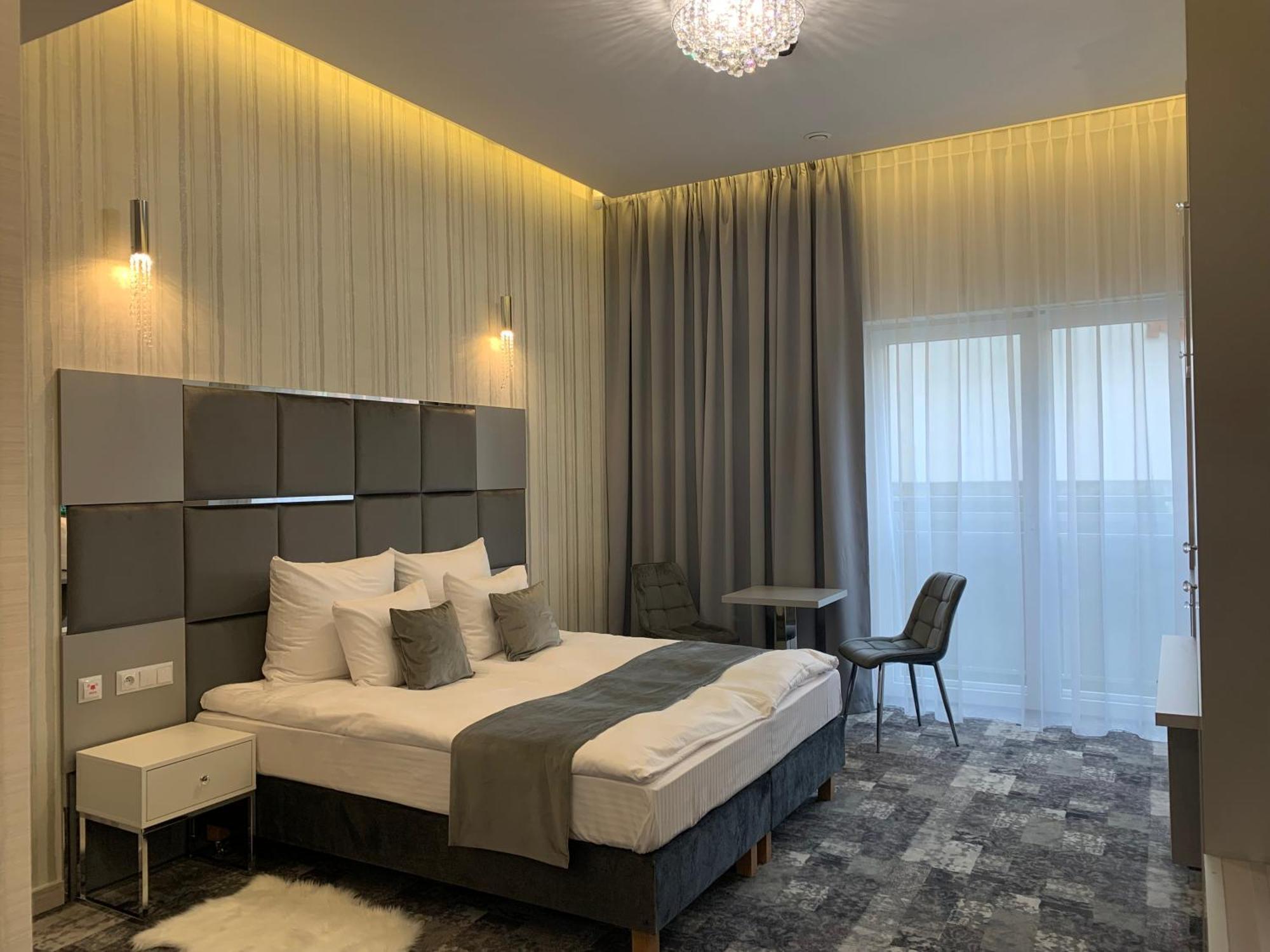 Piramida Lejlighedshotel Boleslawiec  Eksteriør billede