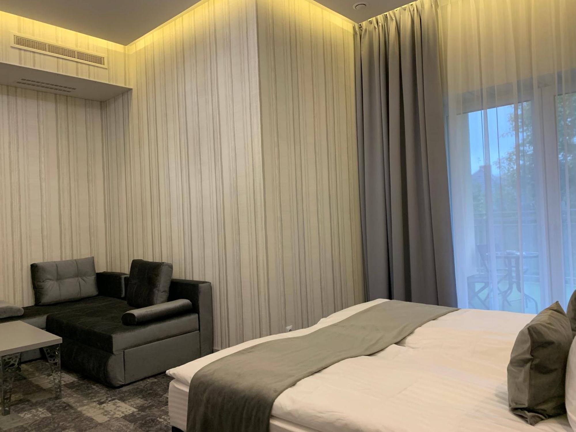 Piramida Lejlighedshotel Boleslawiec  Eksteriør billede