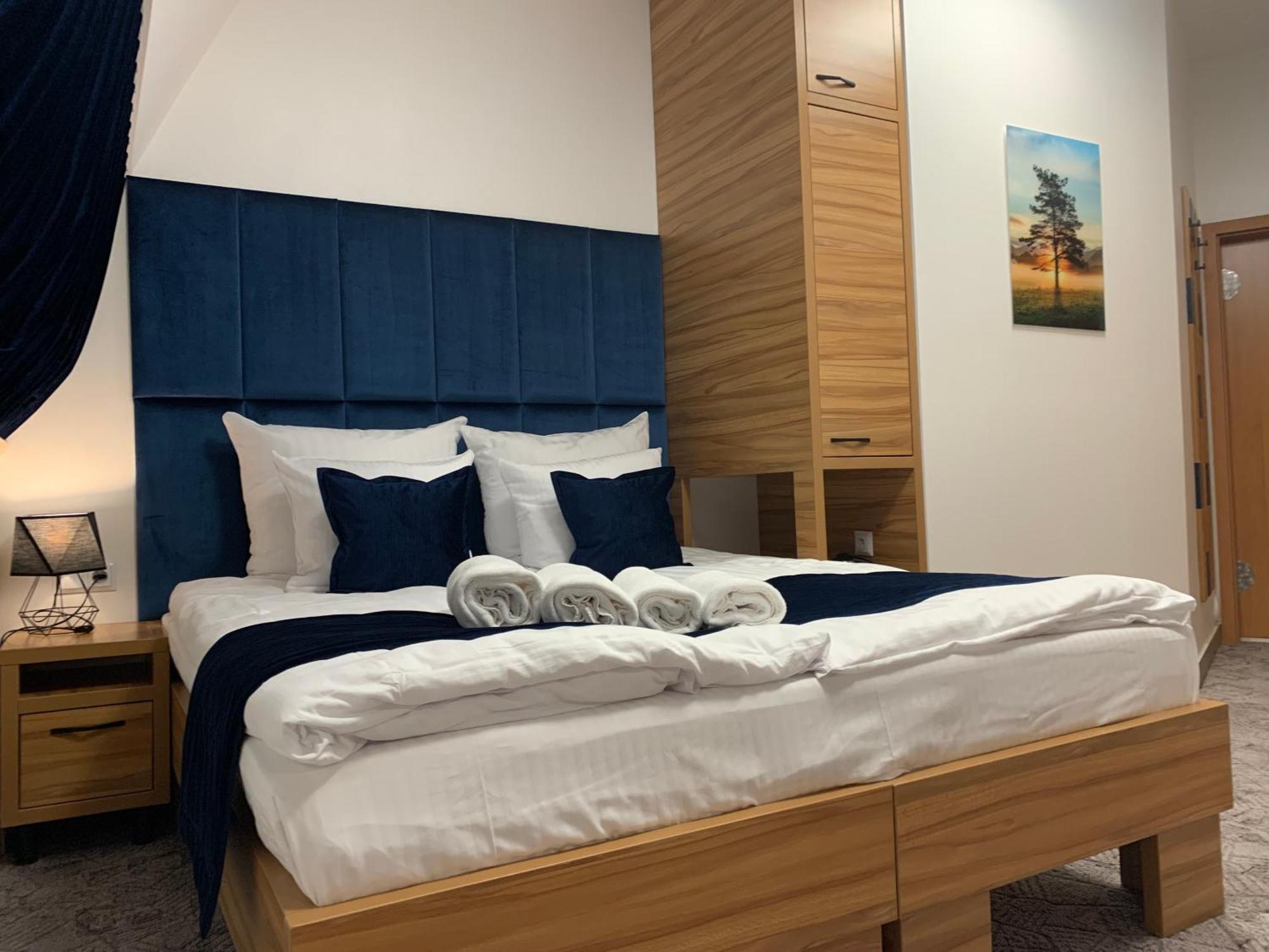 Piramida Lejlighedshotel Boleslawiec  Eksteriør billede